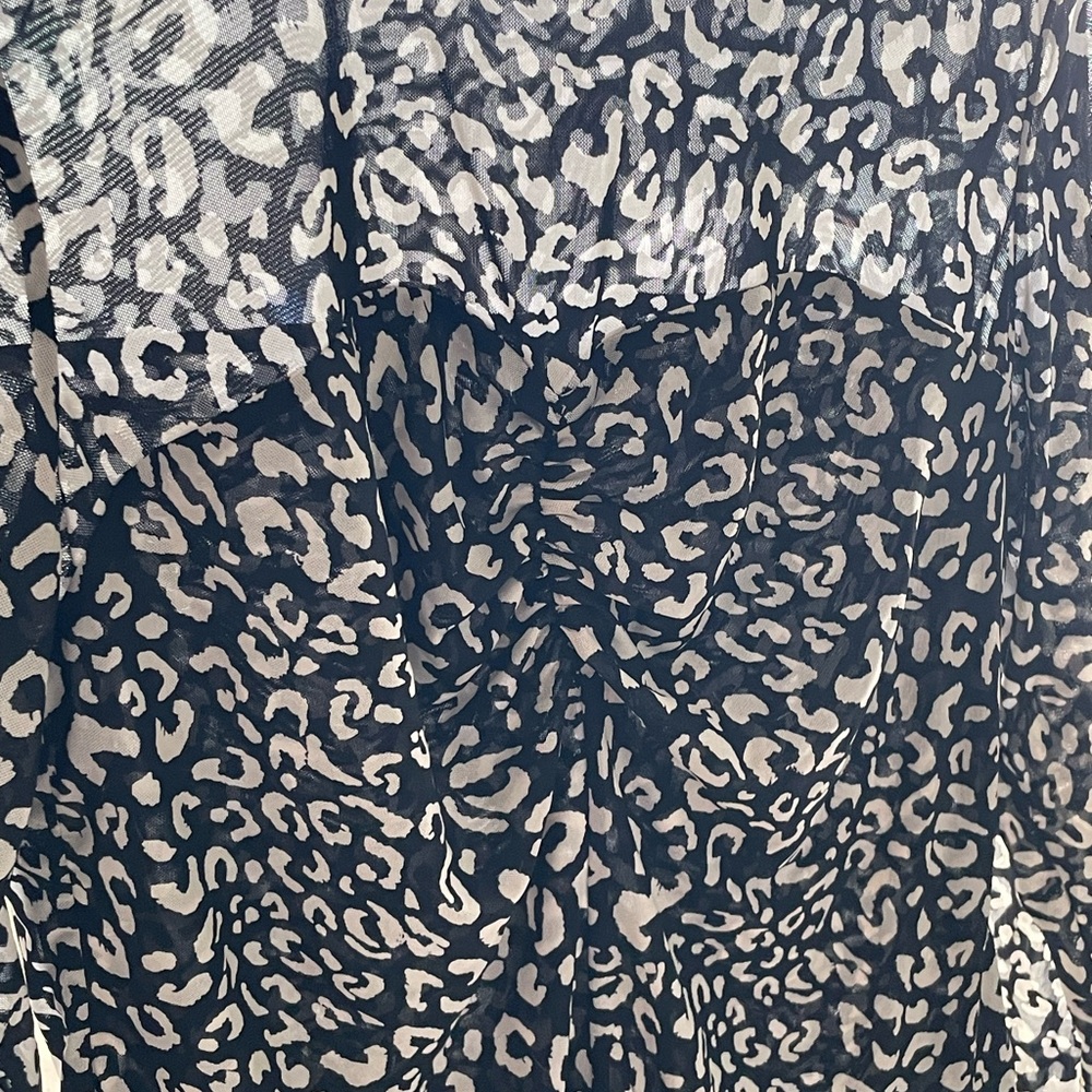 Perfect Cabi Top - Picture 8 of 8